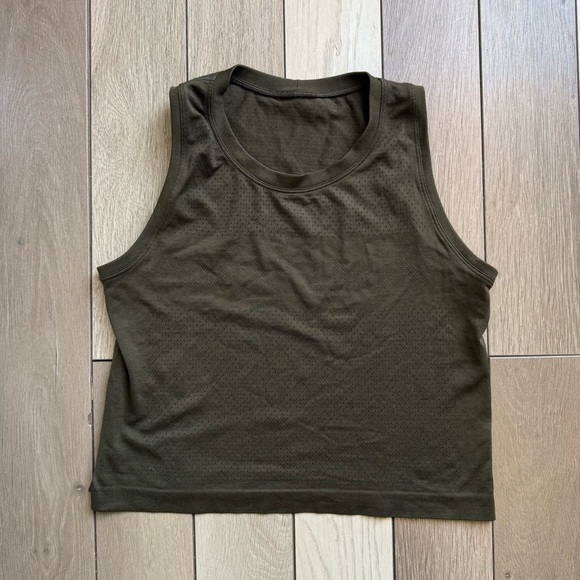 Lululemon Green Sleeveless Crop Tank Top - Picture 1 of 6